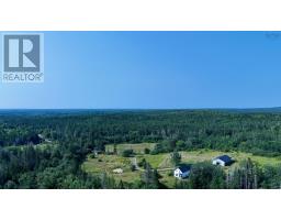 1520 Back Road, Image 3