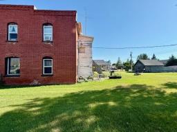 221 Fourth Street, Reston, MB R0M1X0 Photo 5