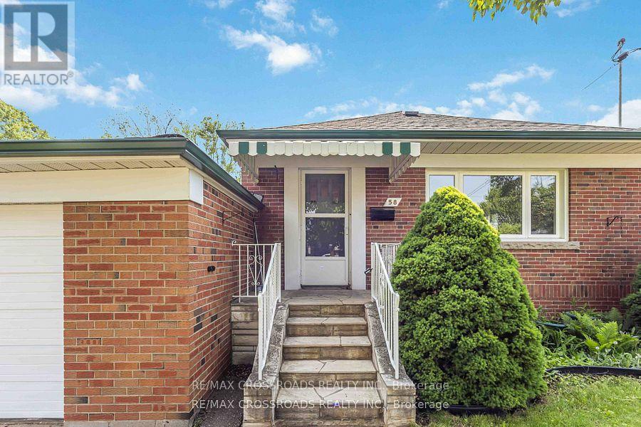 58 Greylawn Crescent