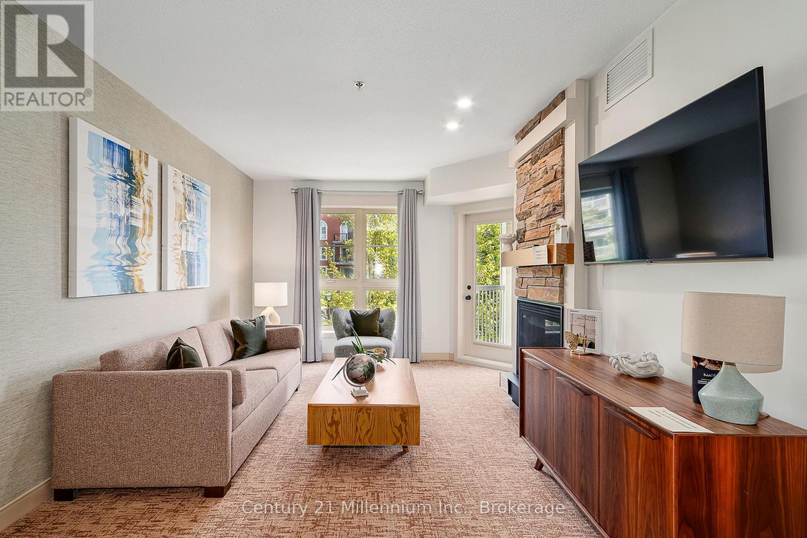 443 190 Jozo Weider Boulevard