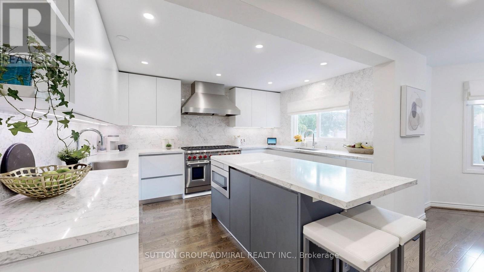 122 Edmund Seager Drive