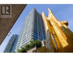 302 8131 Nunavut Lane, Image 2