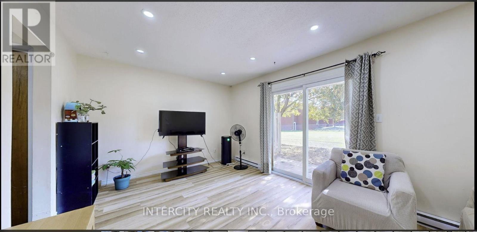 Unit C 209 North Park Street