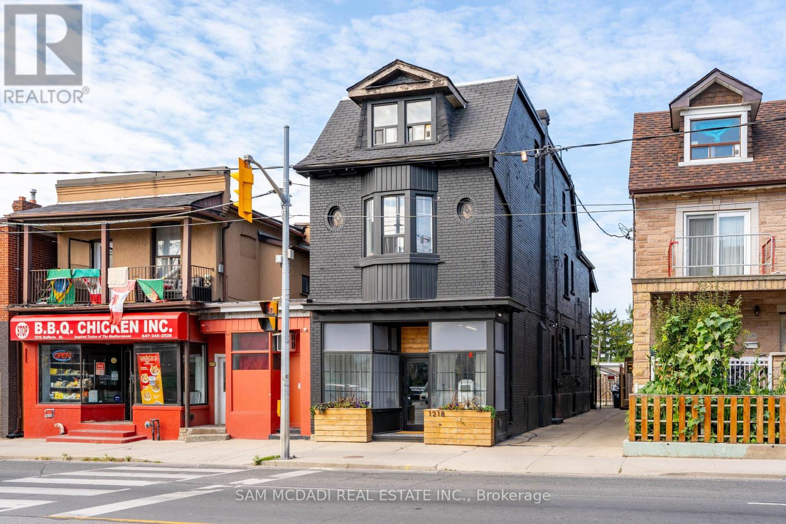 1218 Dufferin Street