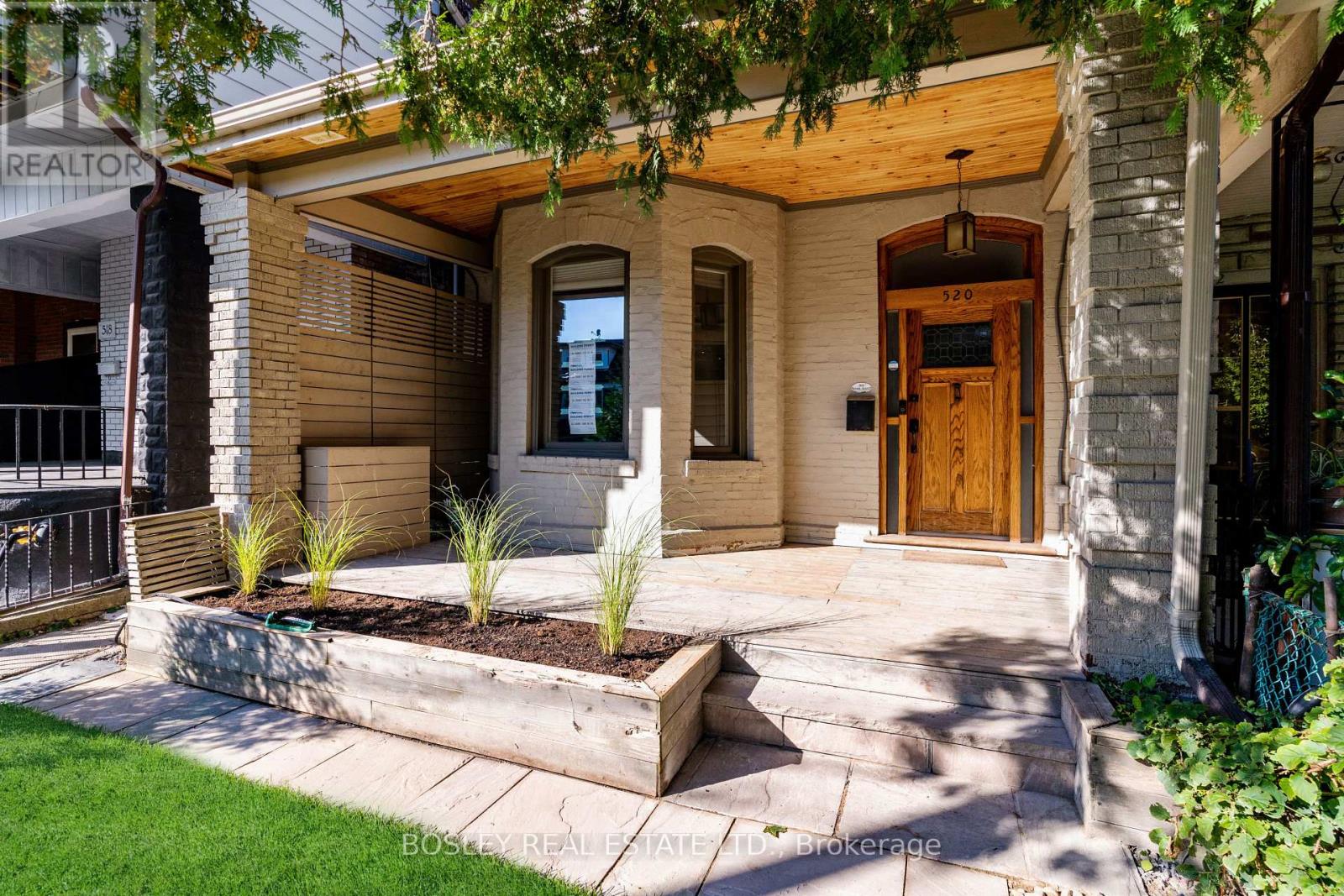 520 Manning Avenue