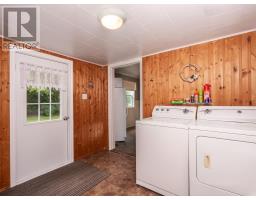 Living room - 3034 Rte 17, Sturgeon, PE C0A1R0 Photo 3