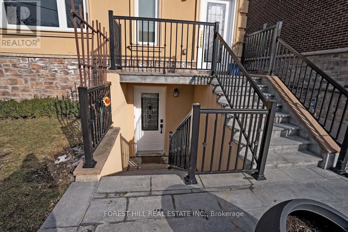 Bsmt 19 Wildwood Avenue