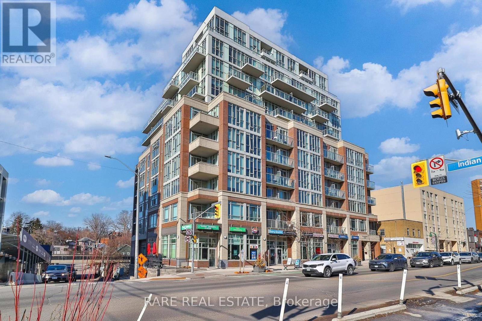 607 1638 Bloor Street W