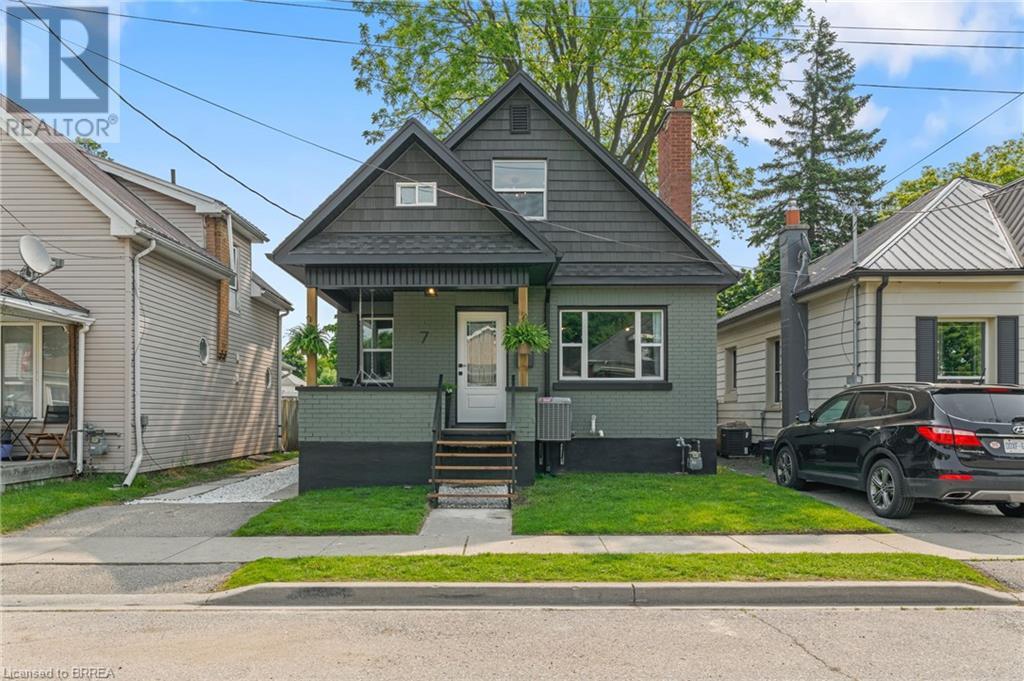 7 Esther Street