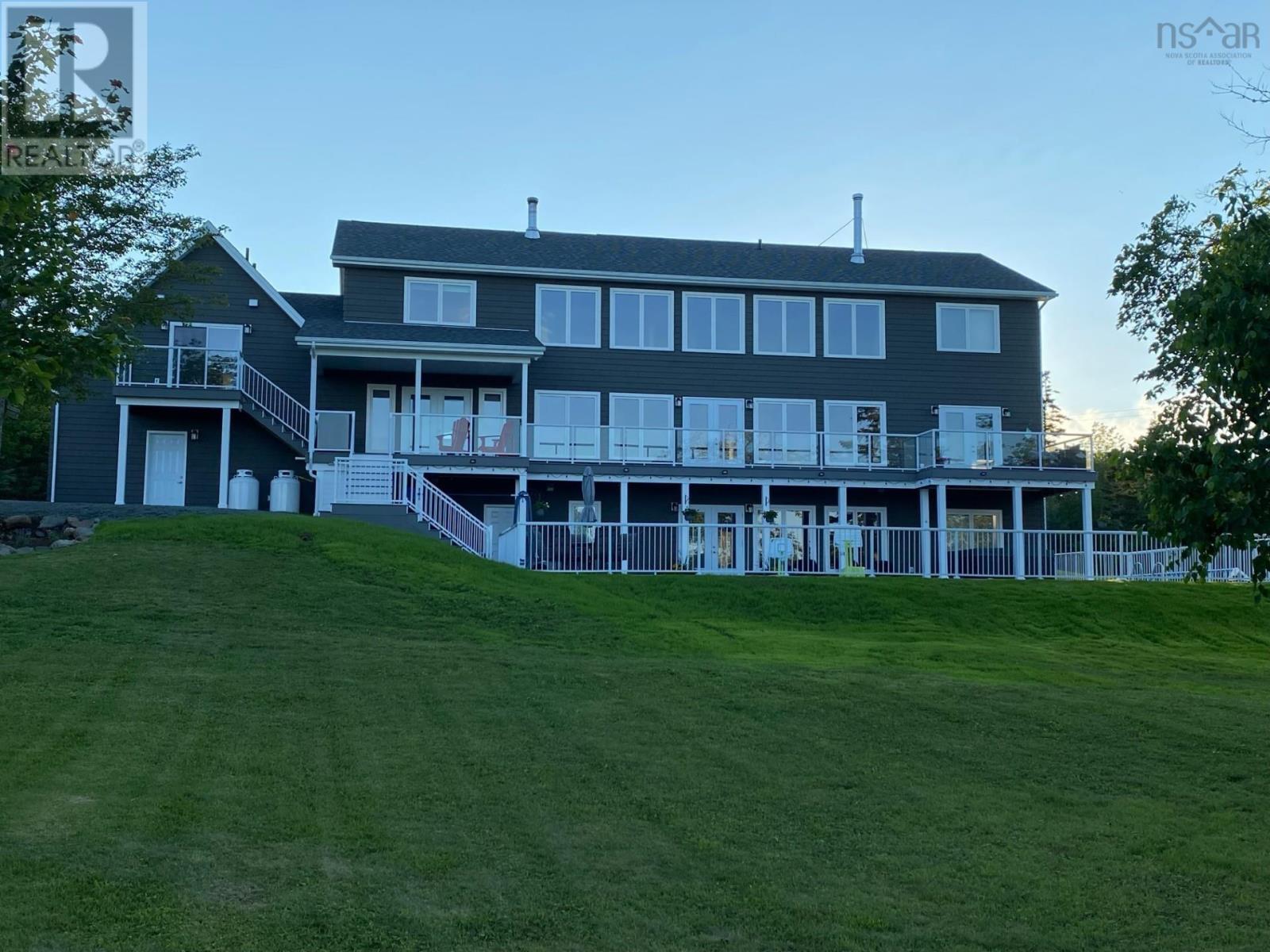 17 Triton Brook Road Fairmont