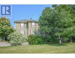 Bedroom - 98 Saint Pierre Ouest Boulevard, Caraquet, NB E1W1B6 Photo 3