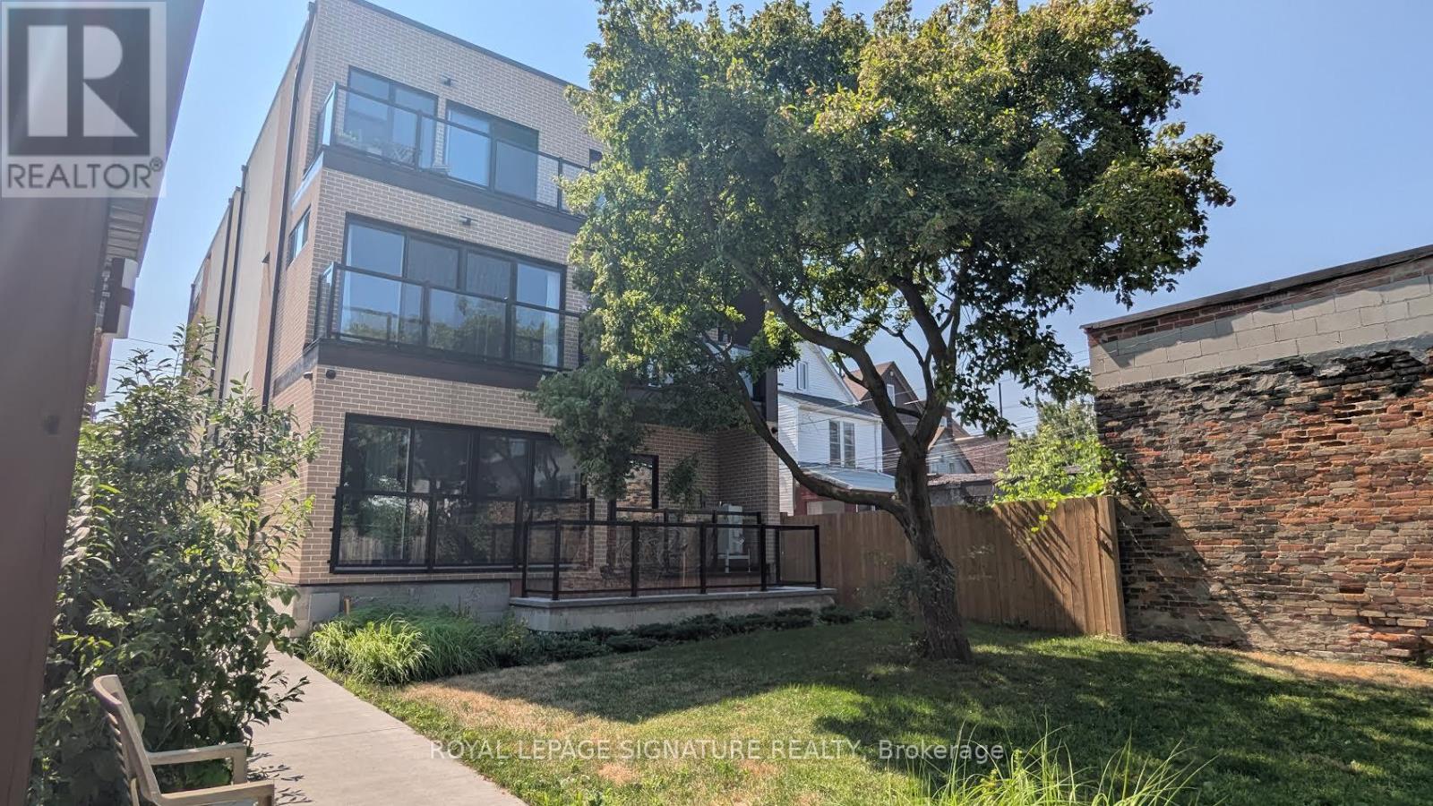 1 1103 Dufferin Street