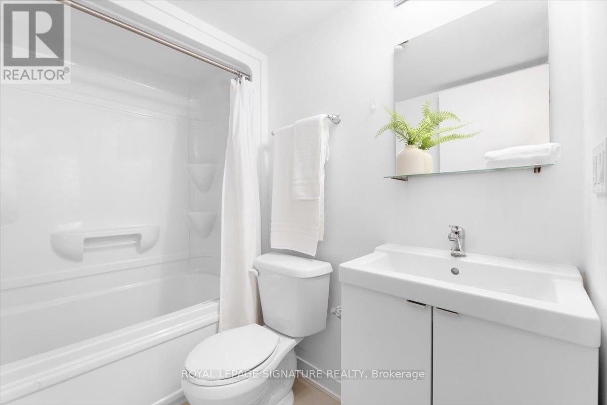 49 1740 Simcoe Street
