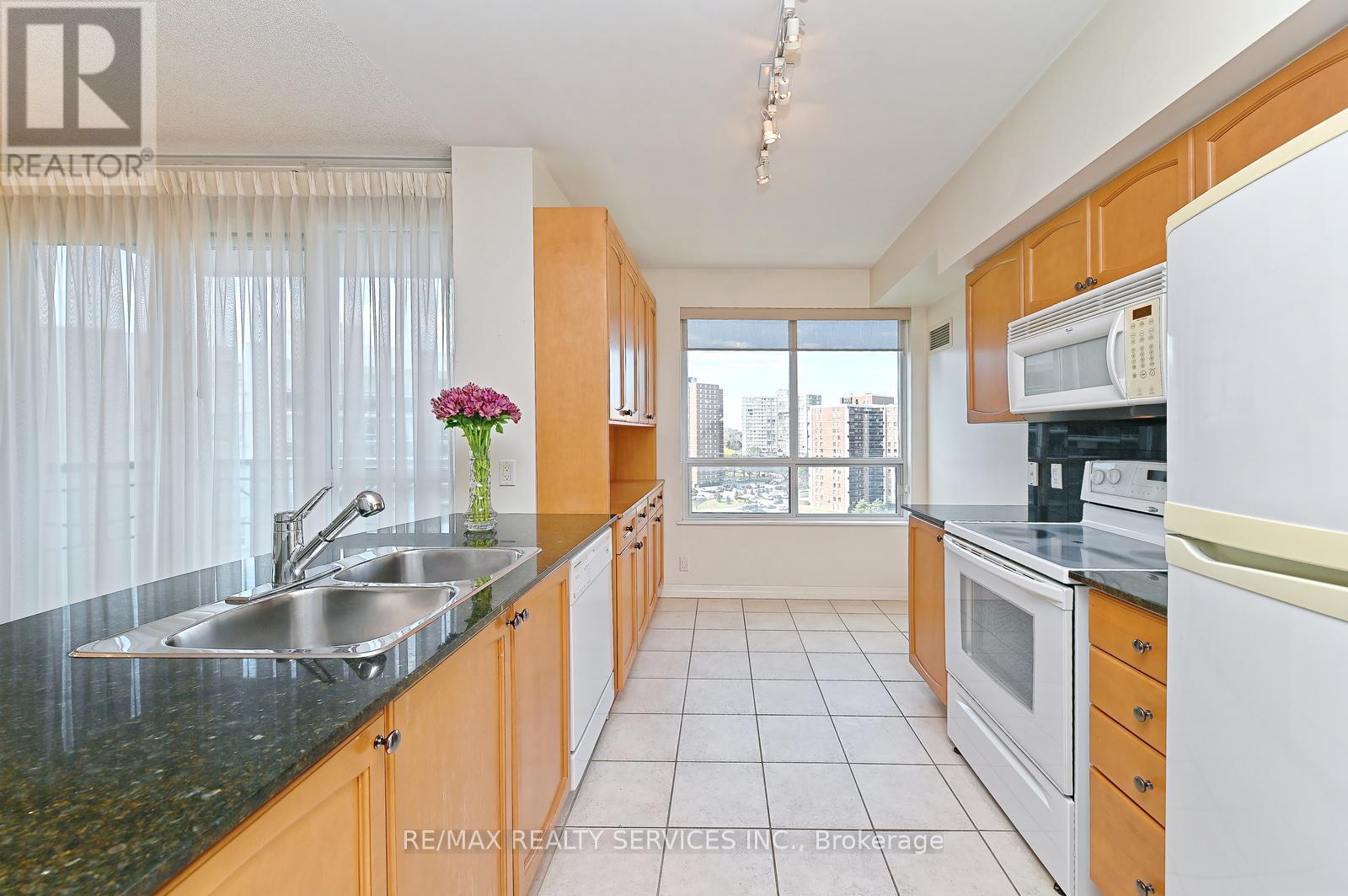 Suite 1309 38 Fontenay Court