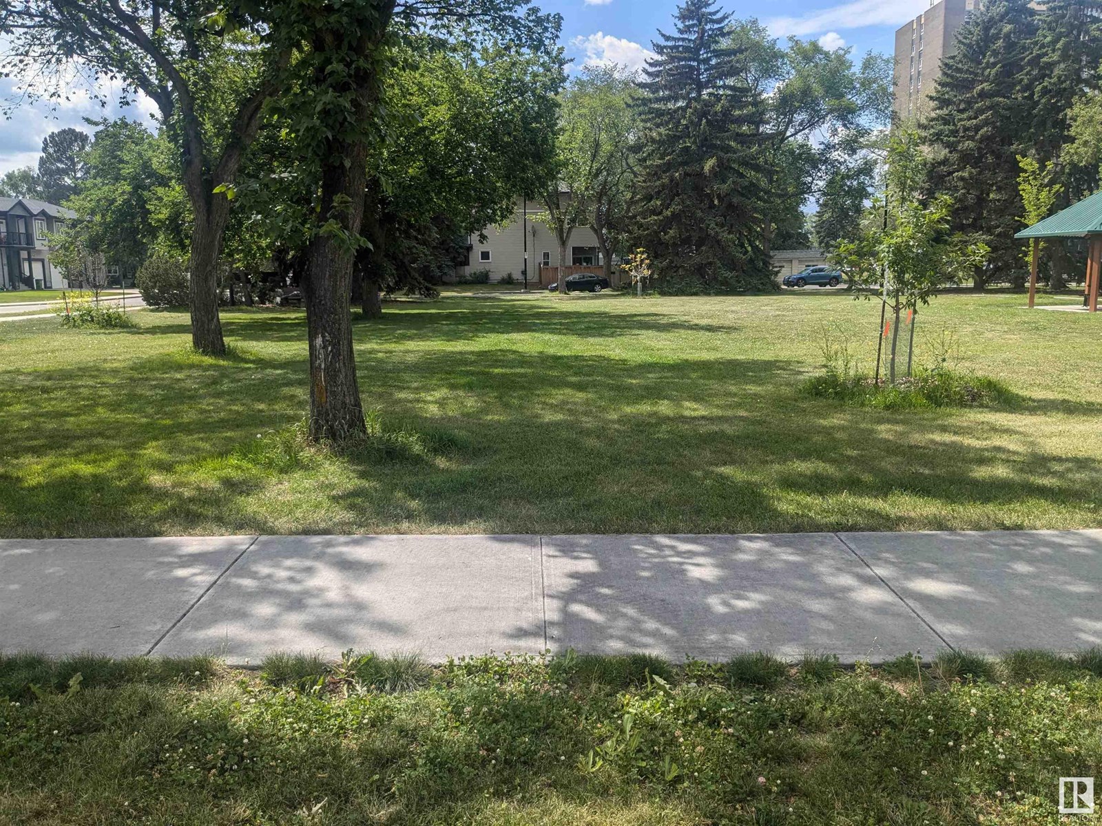 11207 128 St Nw