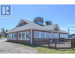 89 Saint Pierre Est Boulevard, Caraquet, NB E1W1B6 Photo 3