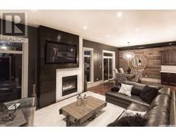 936 Montgomery Street, Moose Jaw, SK S6H2W8 Photo 2