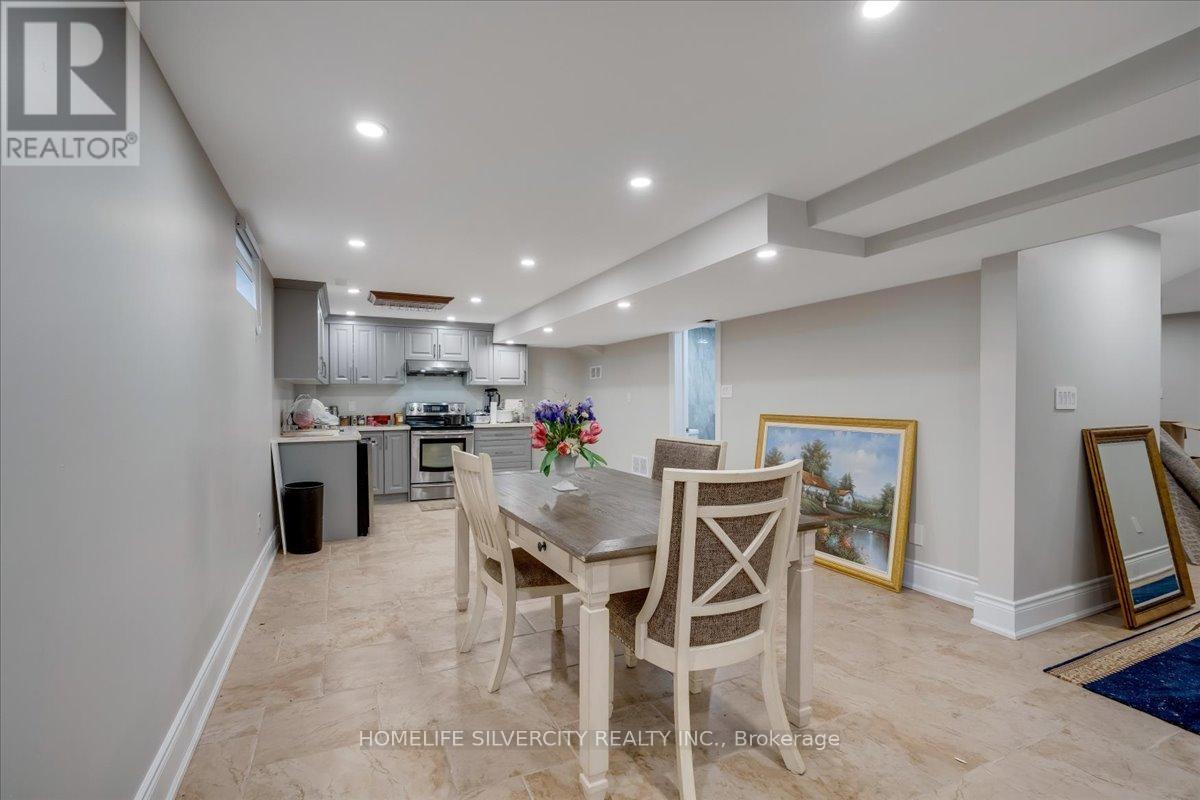46 Treeline Boulevard