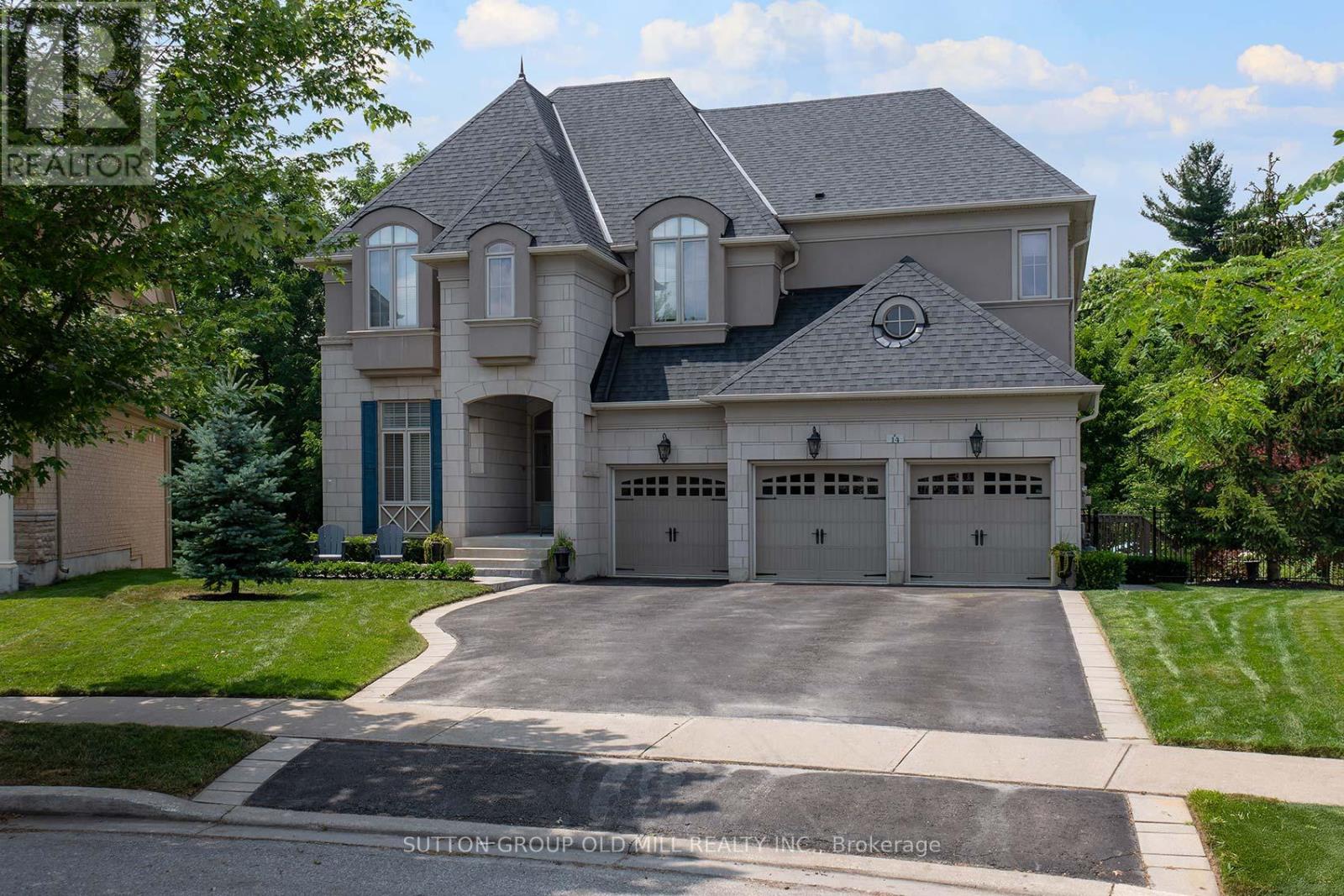 14 Canis Street