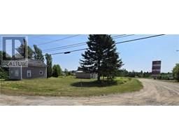 620 Rue De Leglise, Tracadie, NB E1X1B1 Photo 5