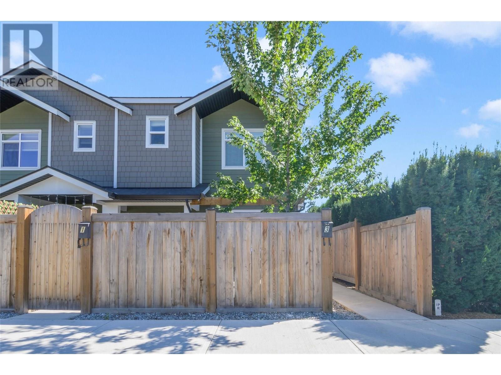 825 Cadder Avenue Unit 3