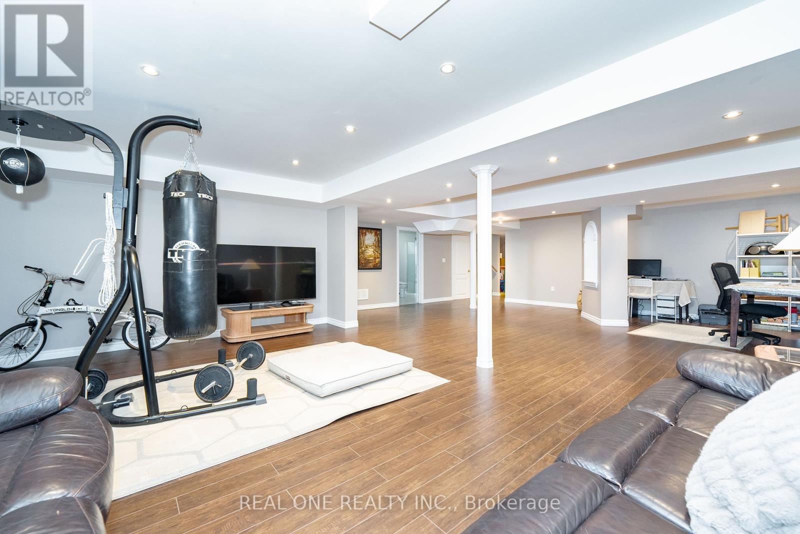 11 Zoran Lane