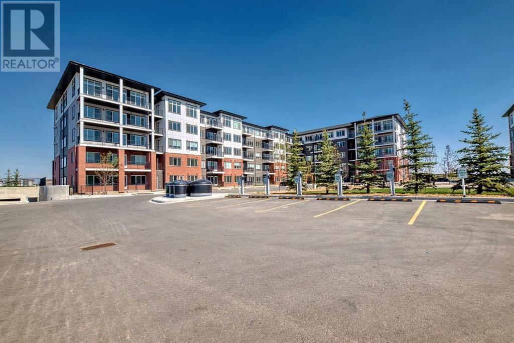 1109 395 Skyview Parkway Ne