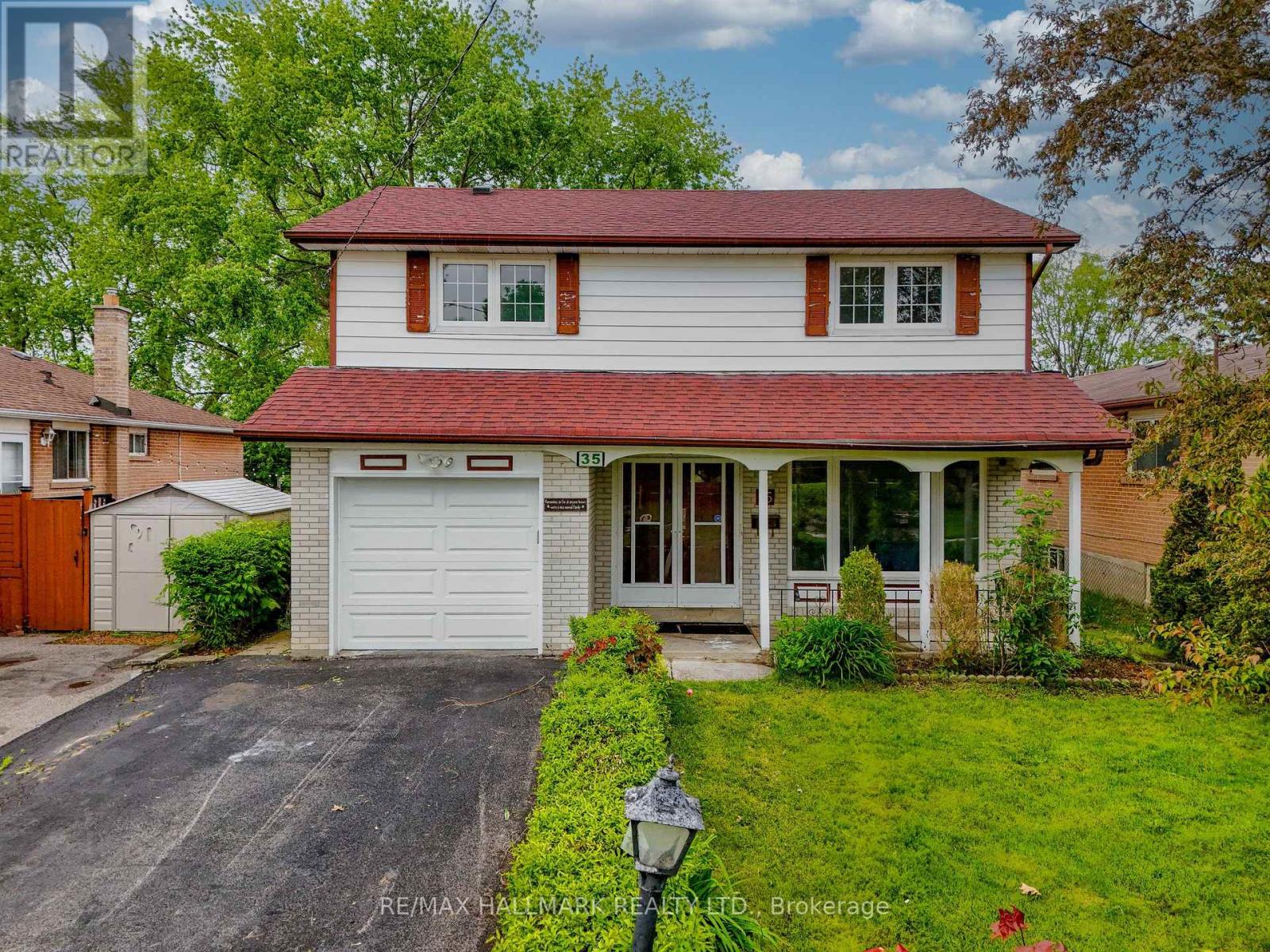 35 Rowallan Drive