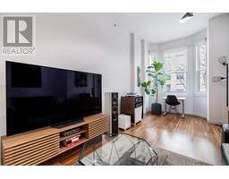 211 36 Water Street, Image 3