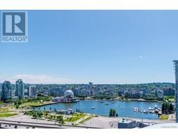 2705 689 Abbott Street, Image 2