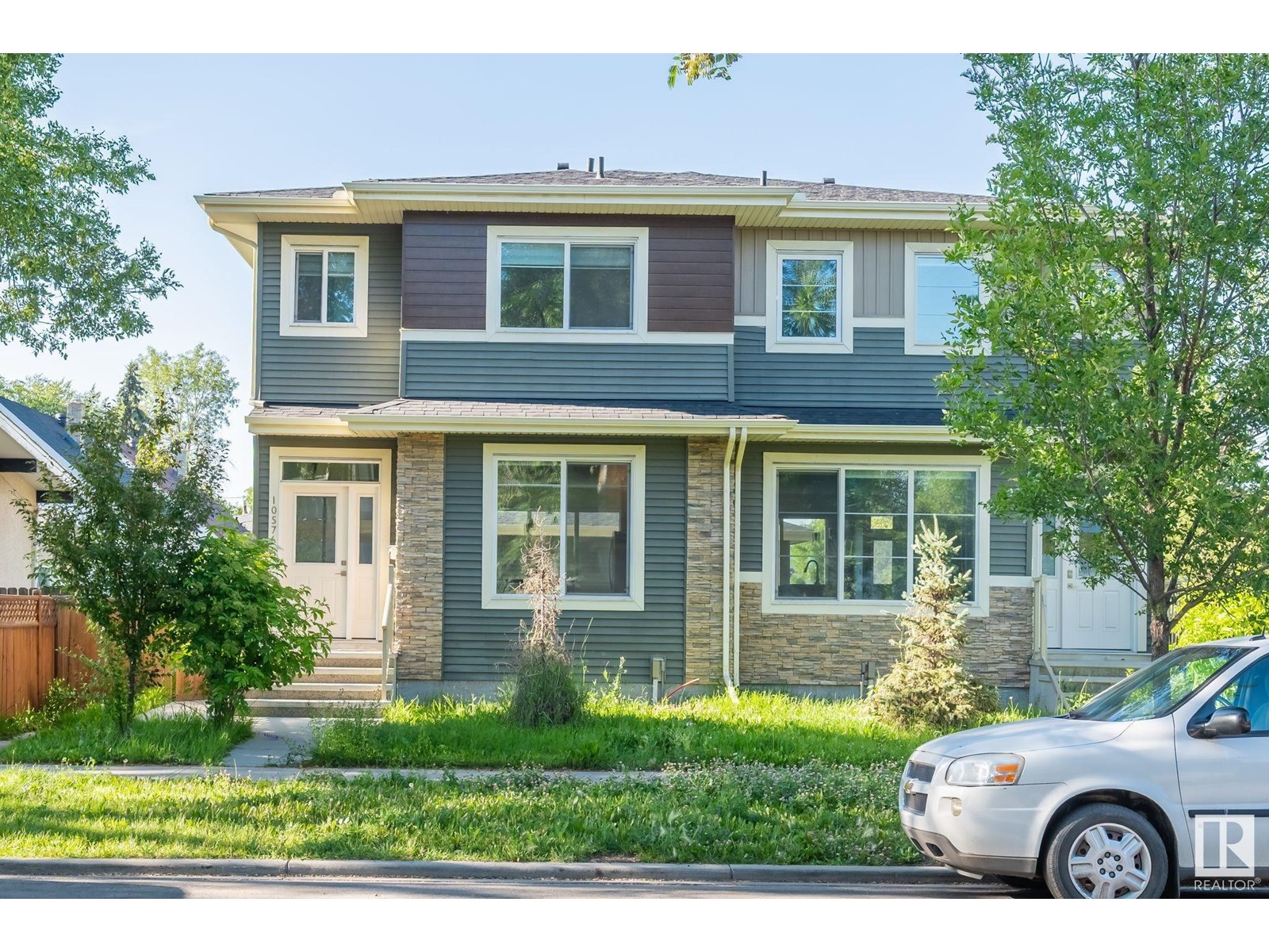 10576 62 Av Nw Nw