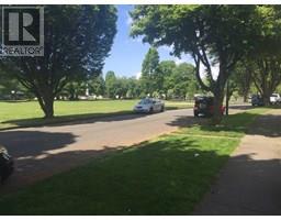 5336 Rhodes Street, Image 2