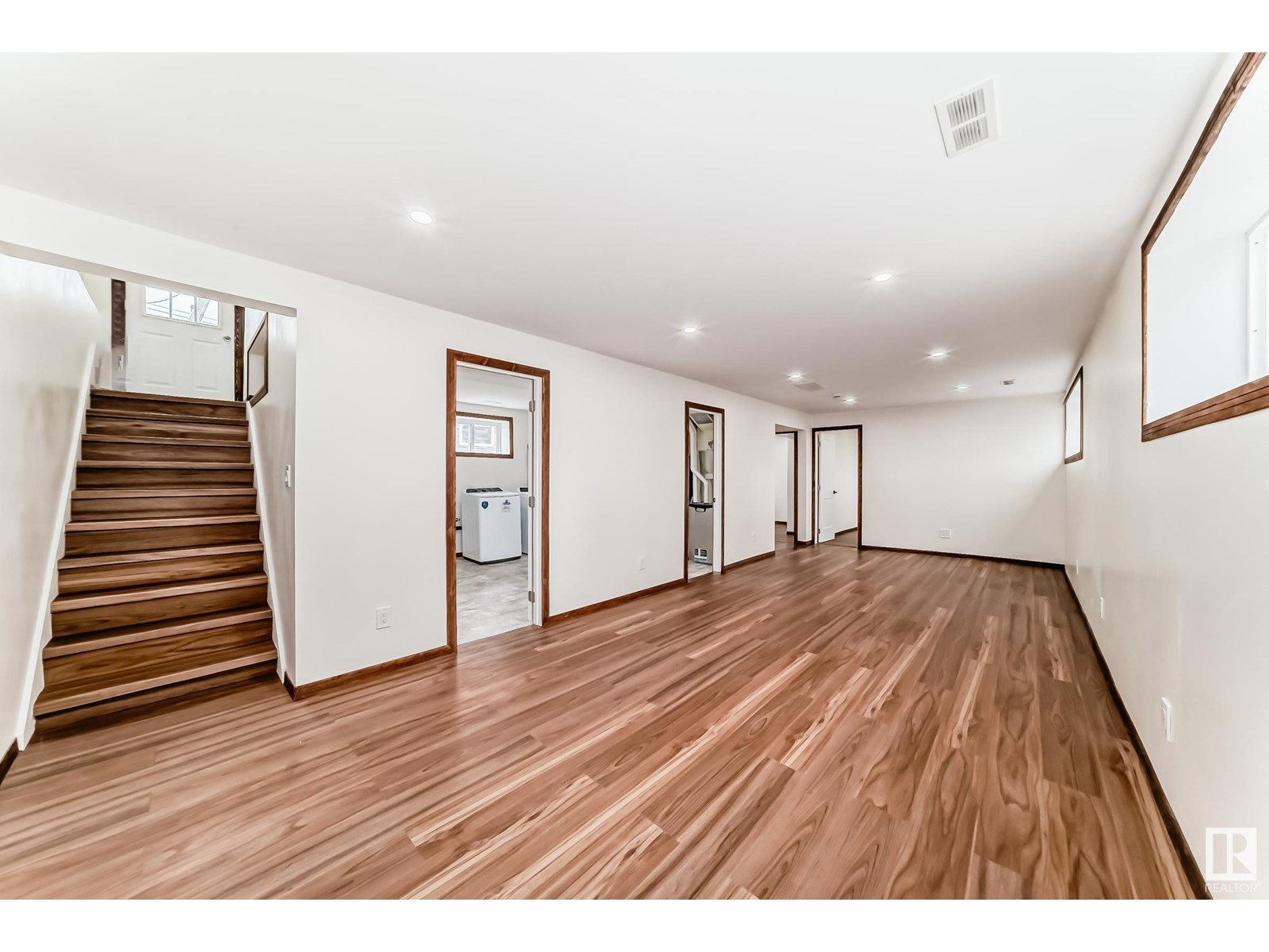 10961 157 St Nw