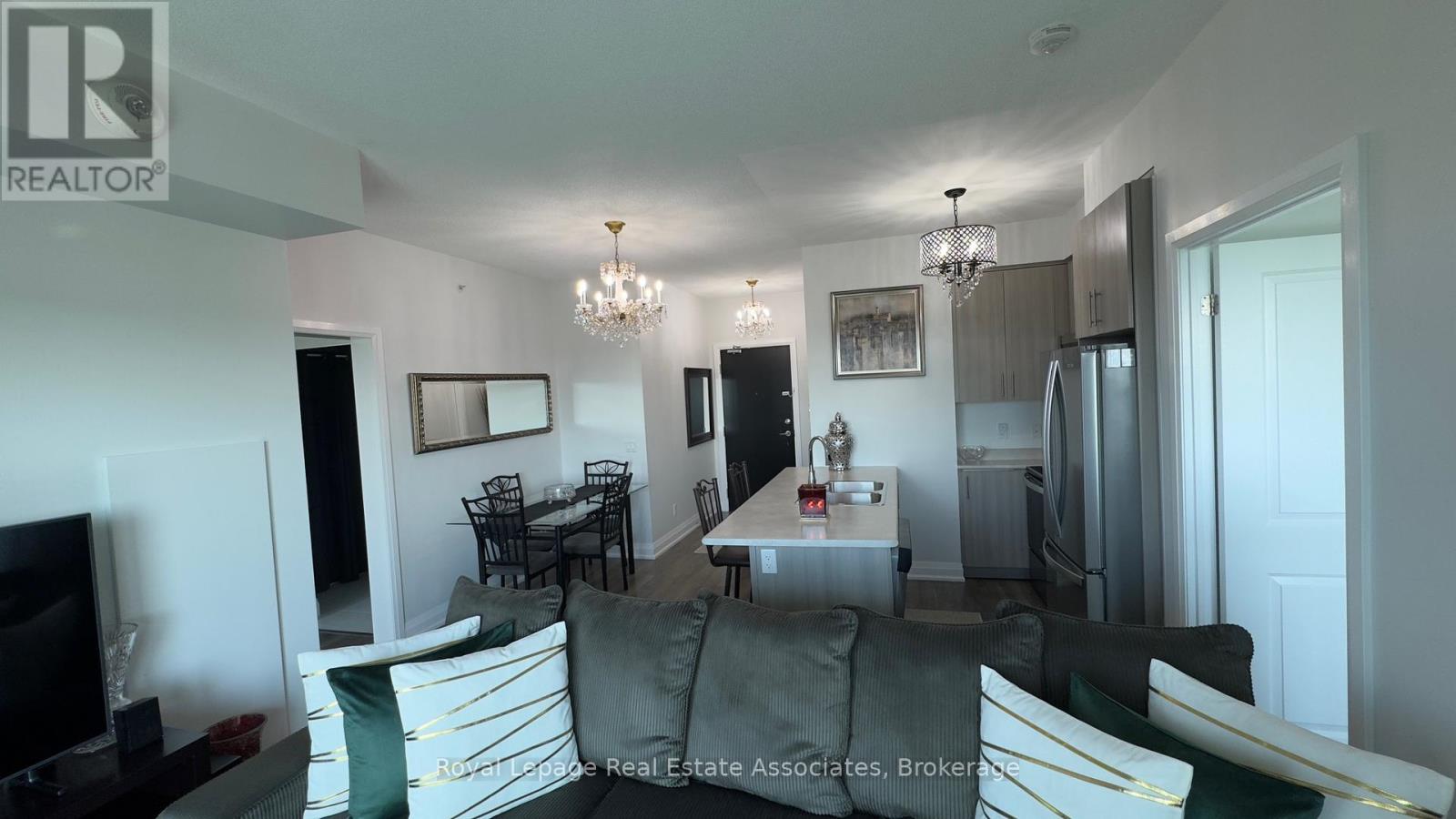801 65 Yorkland Boulevard