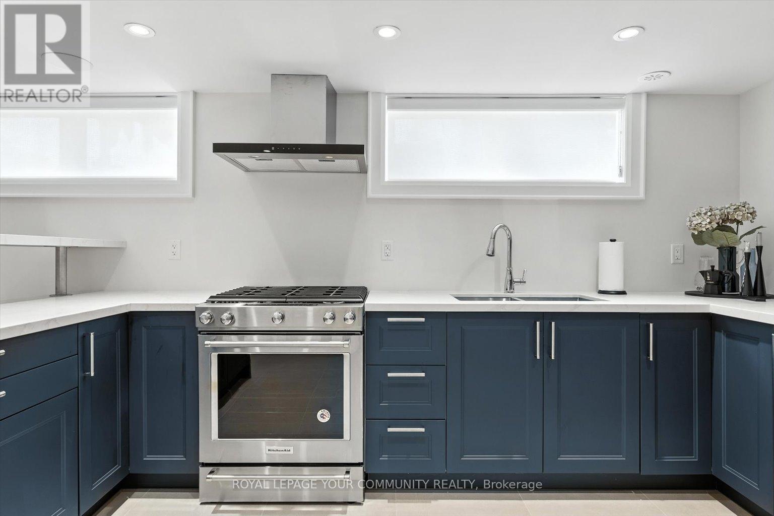 165 Clearview Heights