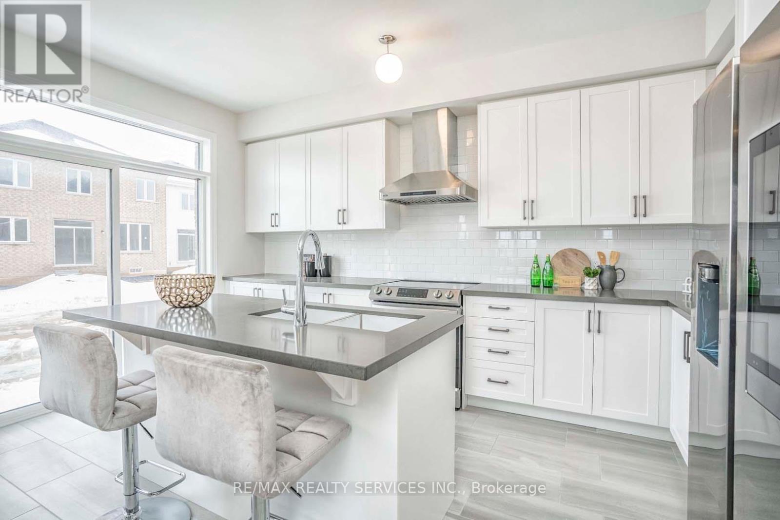 525 Red Elm Road