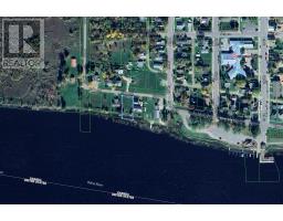 92 River Ave W, Rainy River, ON P0W1L0 Photo 3