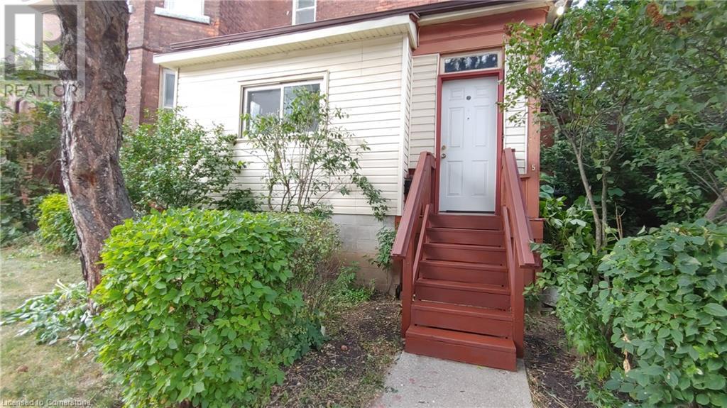 15 Sherman Avenue S