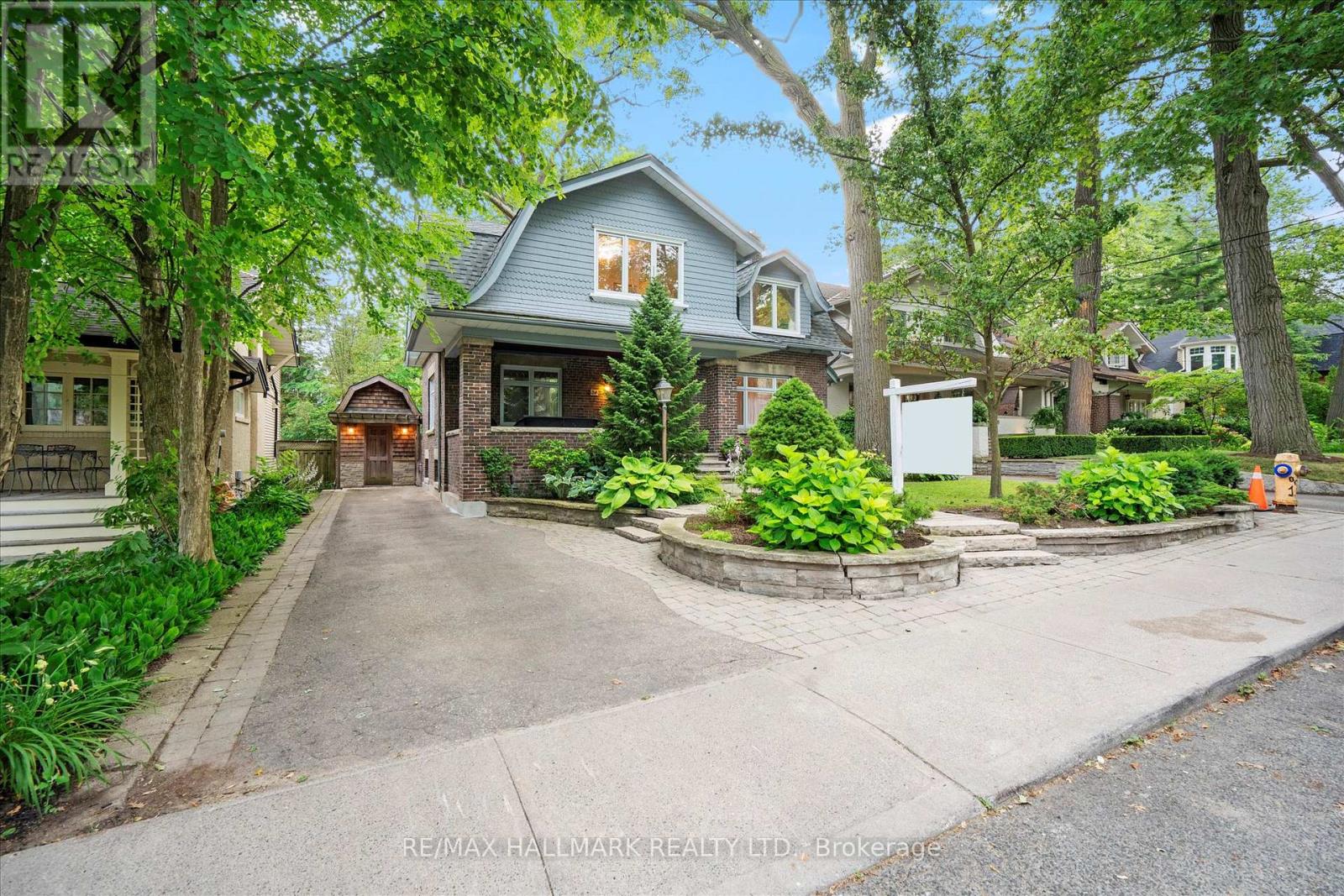34 Munro Park Avenue