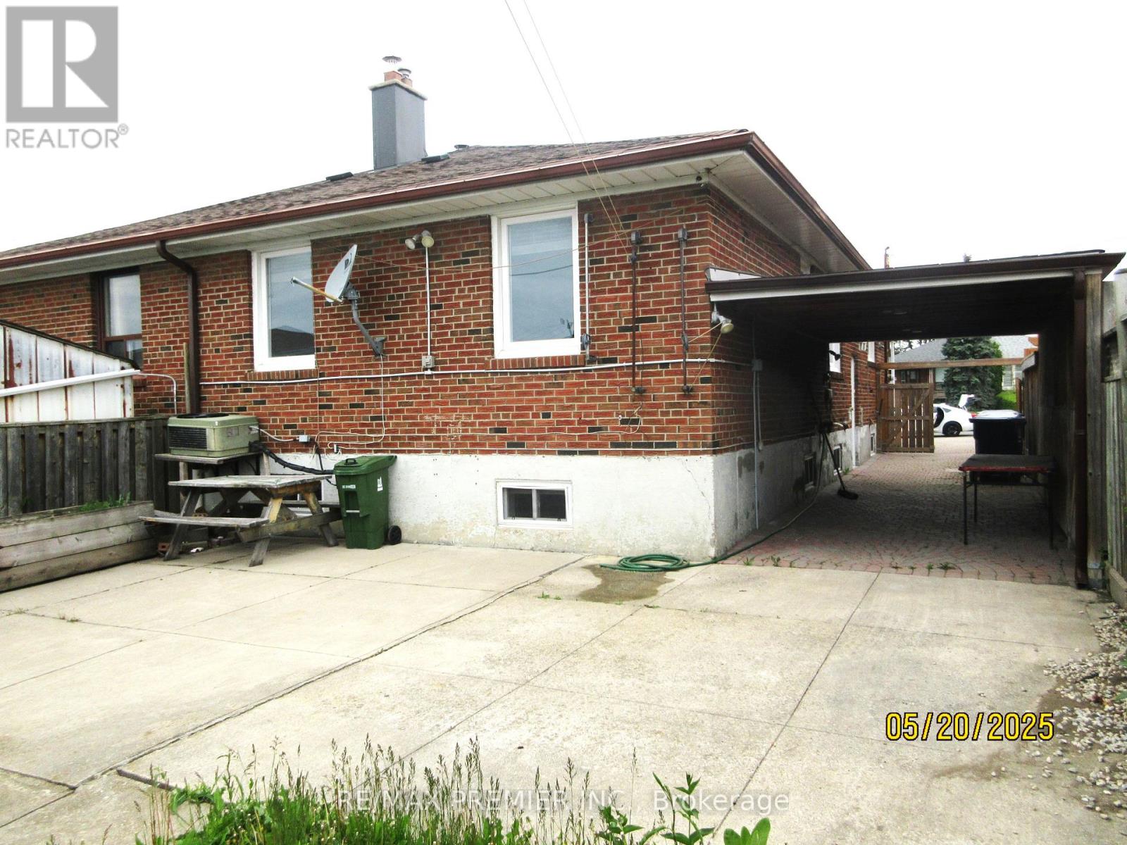 100 Snowood Court