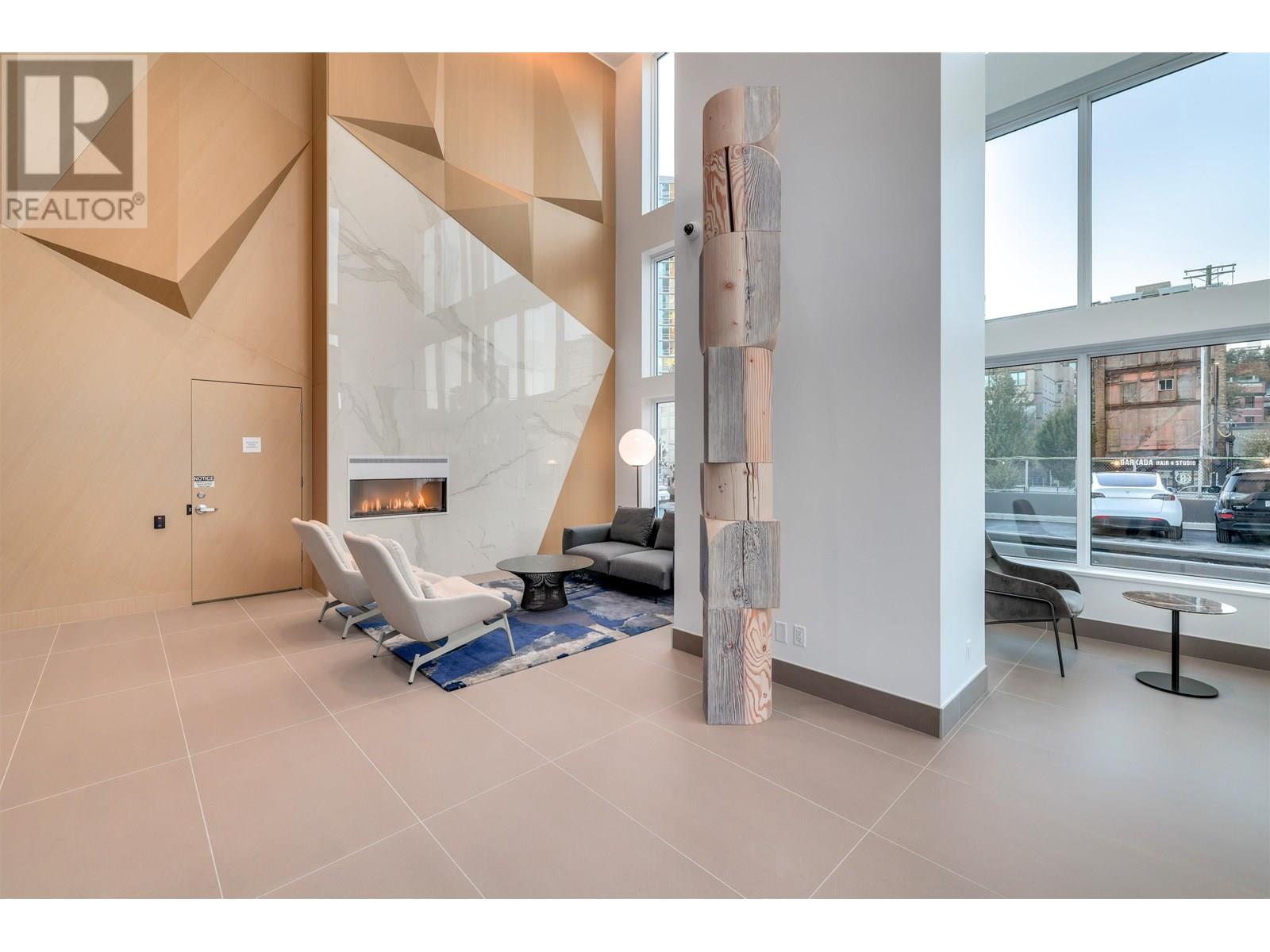 3504 680 Quayside Drive