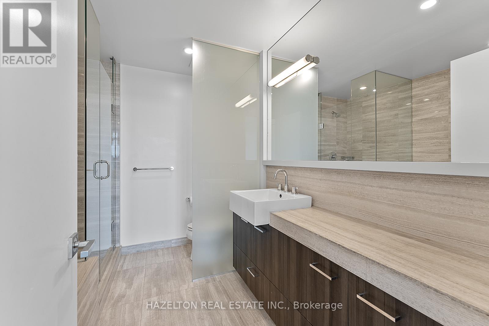 1605 170 Avenue Road