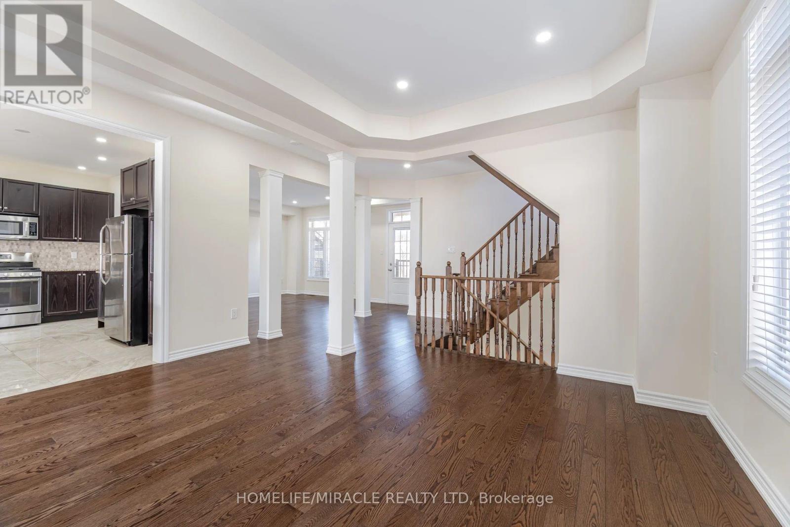 Main Upper 84 Roulette Crescent