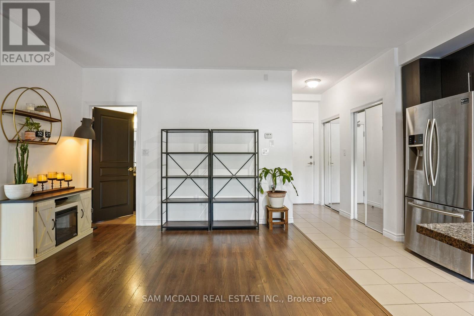 131 570 Lolita Gardens