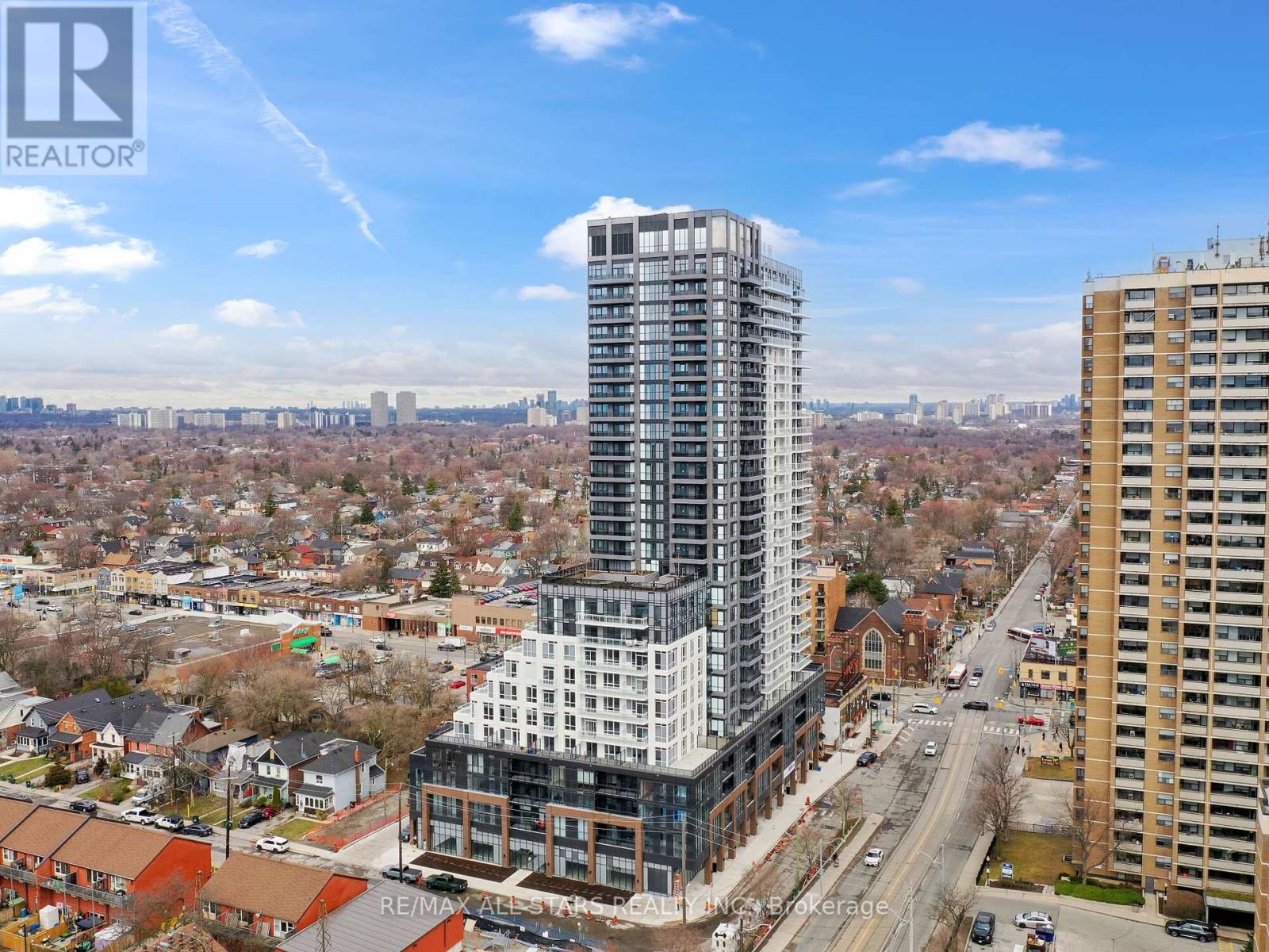 Unit 5 276 294 Main Street