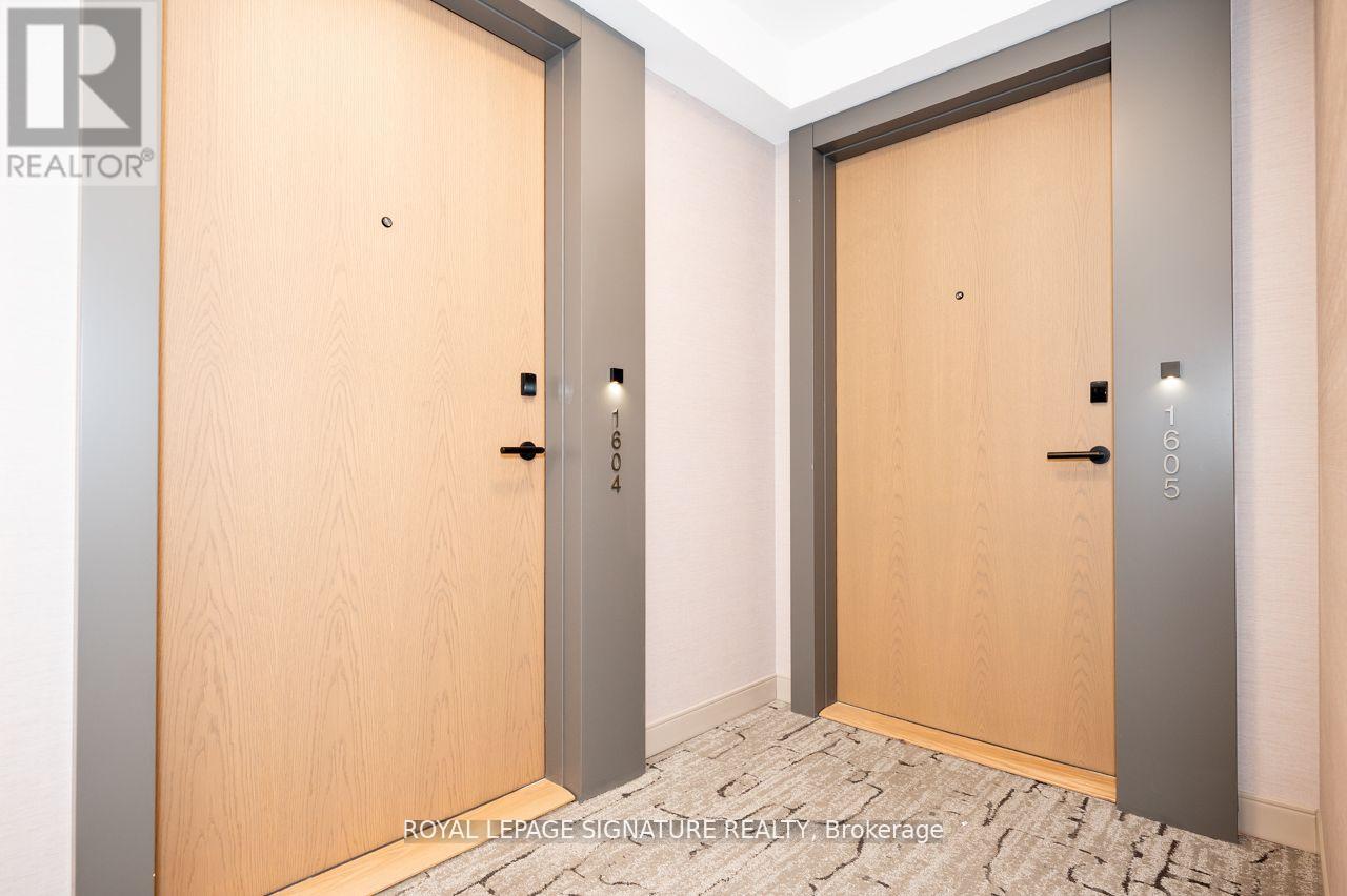 1504 10 Eva Road