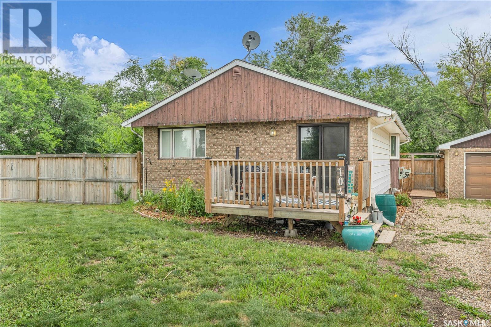 104 Railway Avenue