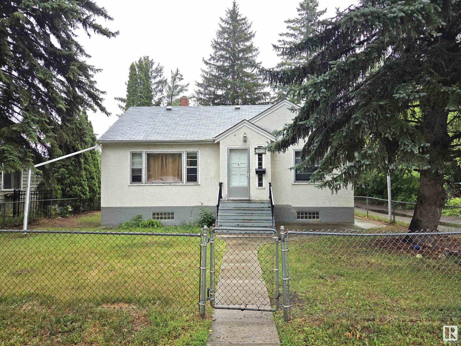 10215 138 St Nw Nw