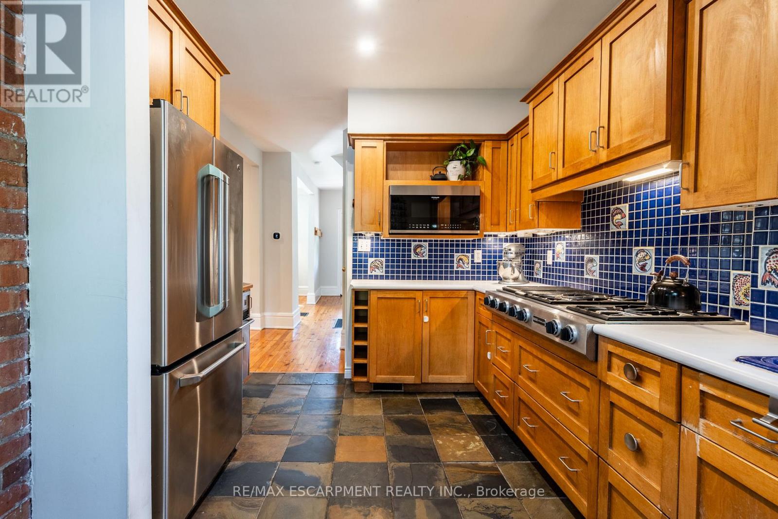35 Mountain Avenue