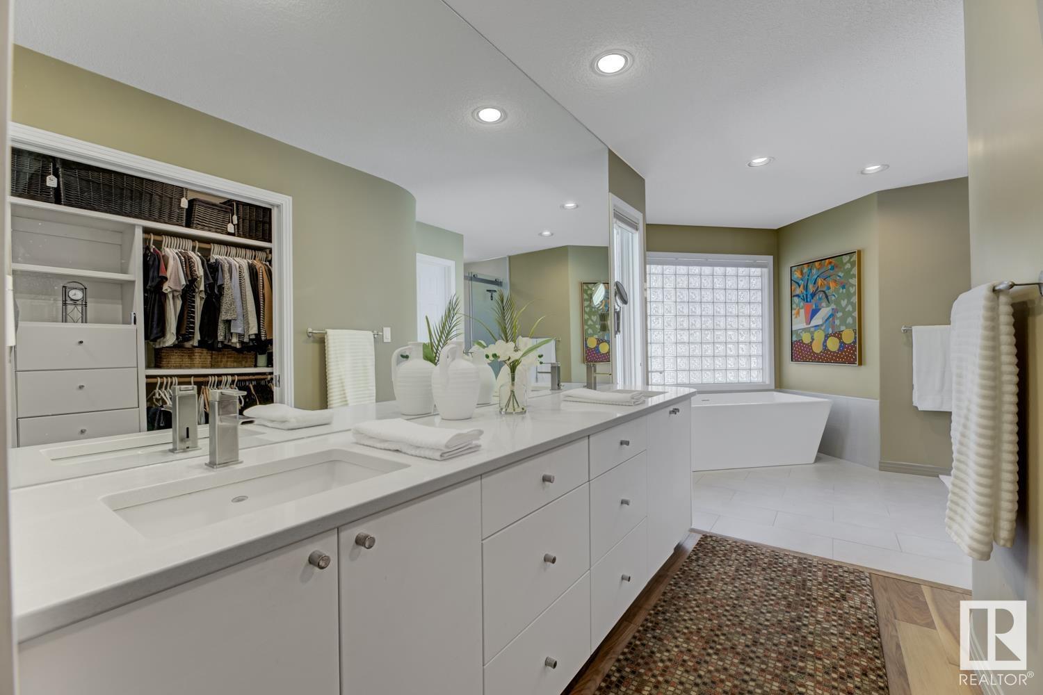 112 Weaver Dr Nw